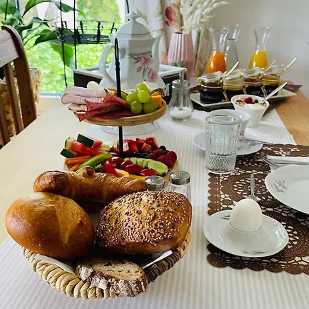 Hotel Gaestehaus Eschment