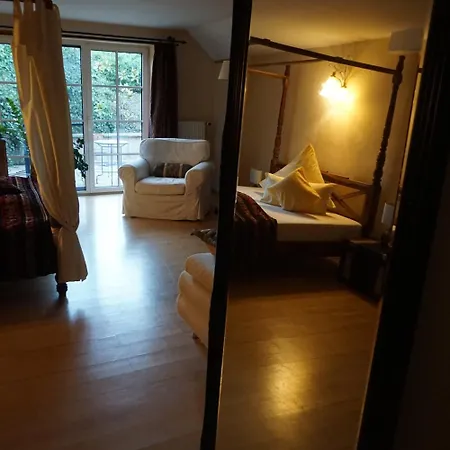 Ferienzimmer Blatners 3* Bissersheim