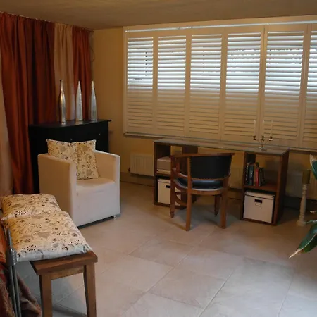 Hotel Gaestehaus Eschment 3*