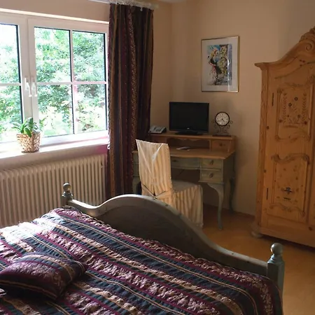 Gaestehaus Eschment 3* Bissersheim