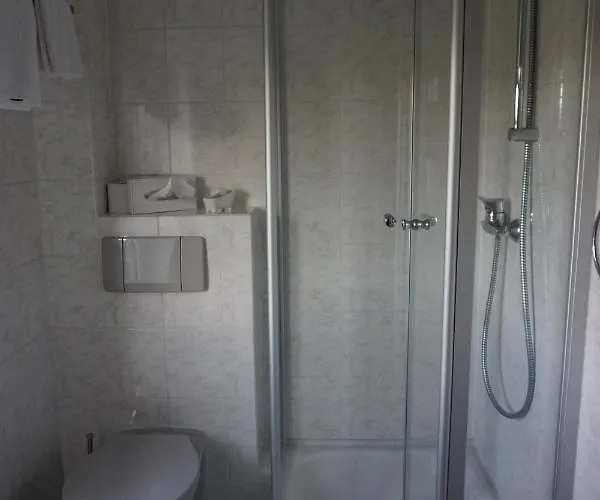 Gaestehaus Eschment Hotell Bissersheim